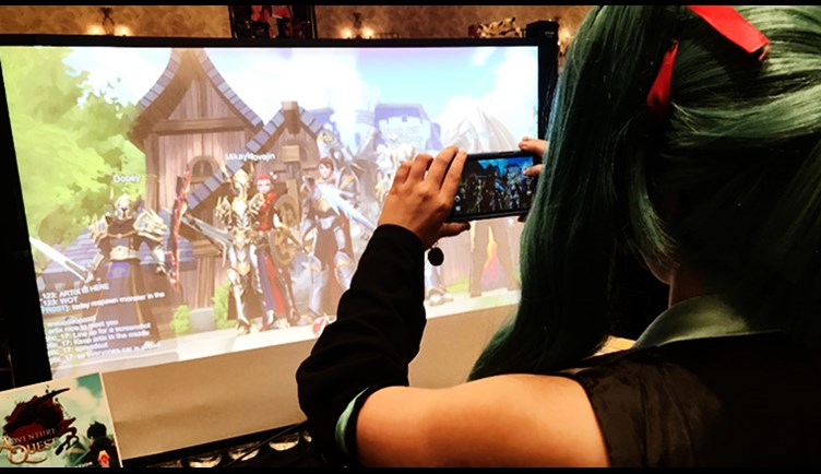 Hatsune Miko playing AdventureQuest 3D
